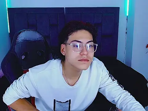 dirty model online show from 10-18-25, 10:27