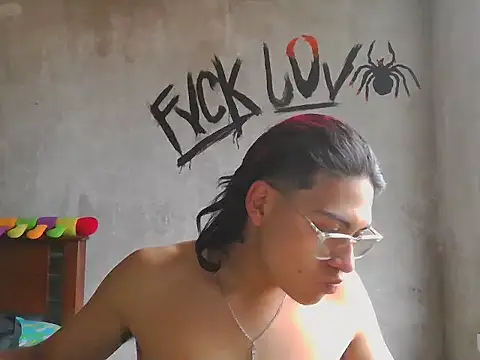 dirty model online show from 02-25-26, 09:57