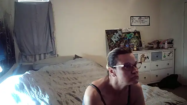 Snapshot of PremiumKitty chatting on 01-12-26, 06:57 PremiumKitty online show from 01-12-26, 06:57