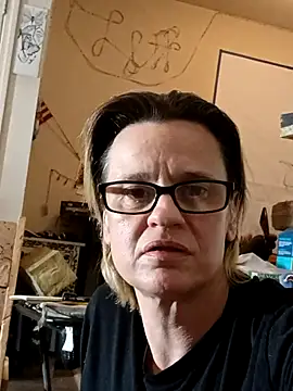 Snapshot of PremiumKitty chatting on 02-18-26, 10:44 PremiumKitty online show from 02-18-26, 10:44