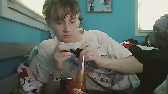 Snapshot of Liam_axel35 chatting on 10-14-25, 07:03 Liam axel35 online show from 10-14-25, 07:03