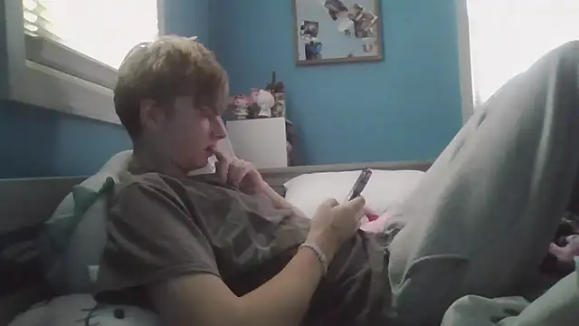 Snapshot of Liam_axel35 chatting on 11-02-25, 05:59 Liam axel35 online show from 11-02-25, 05:59