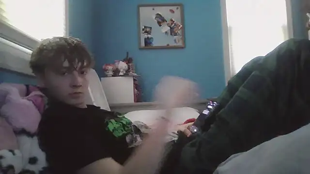 Snapshot of Liam_axel35 chatting on 11-04-25, 08:30 Liam axel35 online show from 11-04-25, 08:30