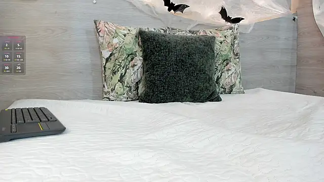 katia cute online show from 10-23-25, 12:15