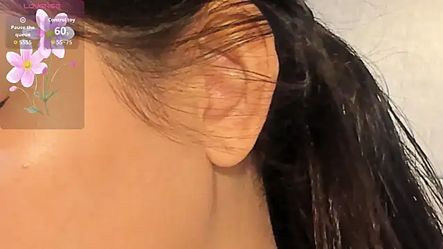 VioletHilton online show from 10-27-25, 07:29