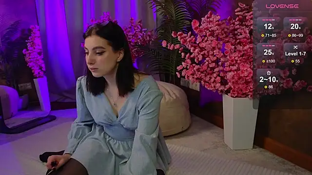 arcane doll online show from 10-13-25, 05:18