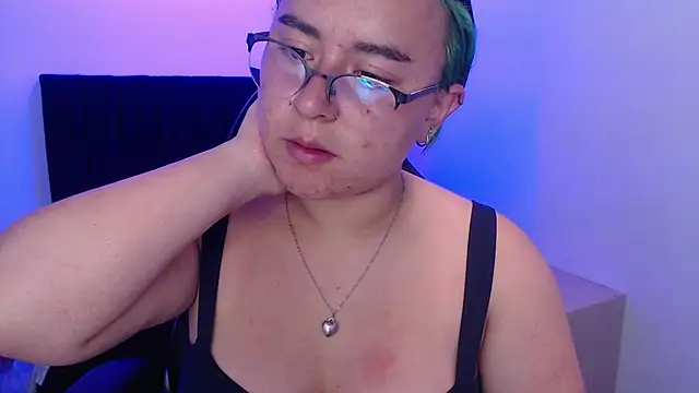 SashaGrey   online show from 10-22-25, 03:34