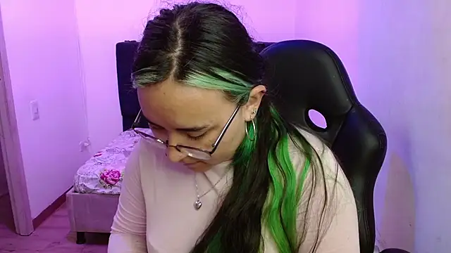 SashaGrey   online show from 11-21-25, 12:48