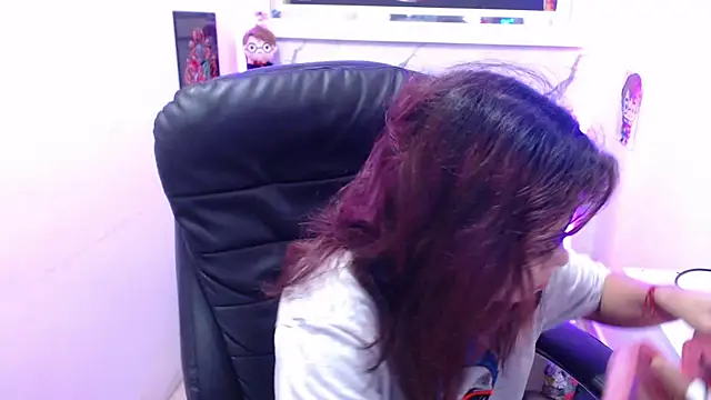 Snapshot of minnie_cake chatting on 11-11-25, 09:48 minnie cake online show from 11-11-25, 09:48