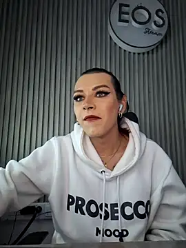 Lilith Zamara online show from 11-26-25, 01:17