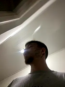 Snapshot of Kissmalditox chatting on 11-03-25, 01:08 Kissmalditox online show from 11-03-25, 01:08