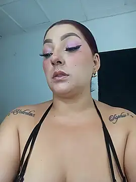 Snapshot of Victoriia-69 chatting on 09-14-25, 12:32 Victoriia-69 online show from 09-14-25, 12:32