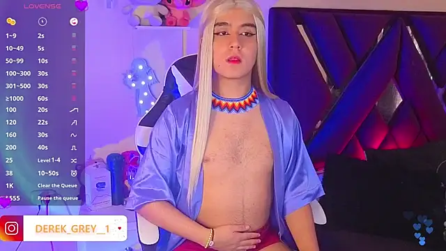 Snapshot of derek_greyy_ chatting on 10-15-25, 06:30 derek greyy online show from 10-15-25, 06:30