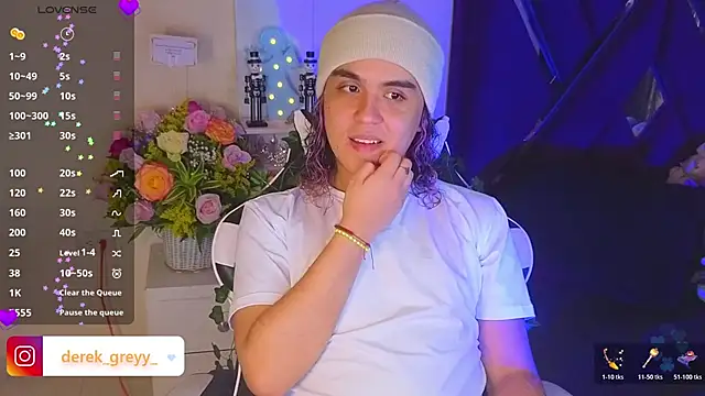 Snapshot of derek_greyy_ chatting on 11-21-25, 08:40 derek greyy online show from 11-21-25, 08:40