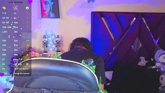 Snapshot of derek_greyy_ chatting on 11-26-25, 07:48 derek greyy online show from 11-26-25, 07:48