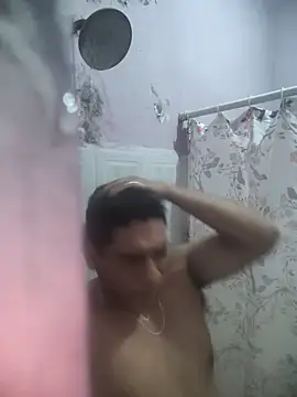 Snapshot of Rtmh1250 chatting on 10-22-25, 03:40 Rtmh1250 online show from 10-22-25, 03:40