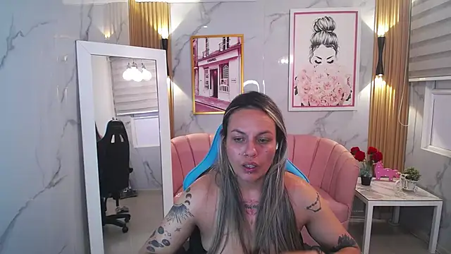 Jade Jones a online show from 10-19-25, 03:40