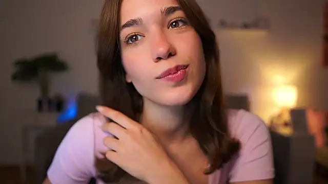 kissie cat online show from 10-22-25, 01:11