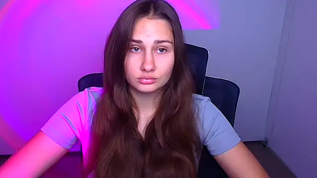 Stefanie Sweet online show from 10-03-25, 07:05