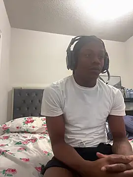 labishyoung25 online show from 12-14-25, 08:52