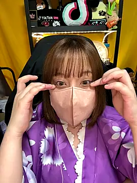 0kanna0 online show from 09-17-25, 04:08