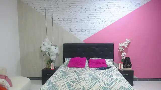 minha tanisha online show from 09-13-25, 05:07