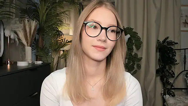 ChinBonnell online show from 10-16-25, 04:46