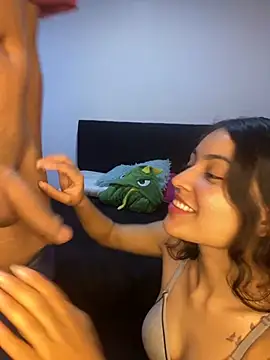 Snapshot of hotwife26 chatting on 10-28-25, 12:30 hotwife26 online show from 10-28-25, 12:30