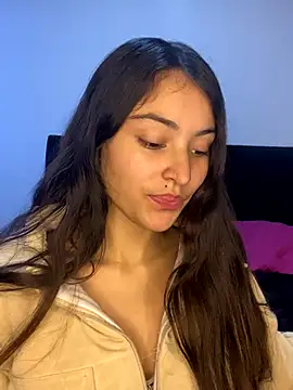 Snapshot of hotwife26 chatting on 10-30-25, 01:56 hotwife26 online show from 10-30-25, 01:56