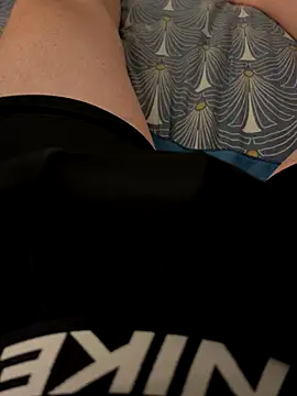 Snapshot of T0To_ chatting on 12-17-25, 06:14 T0To online show from 12-17-25, 06:14