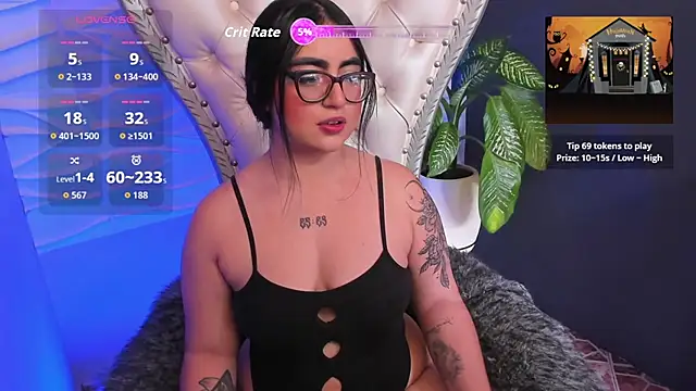 April  foxx online show from 10-19-25, 04:07