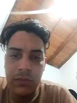 Snapshot of domickhot chatting on 11-15-25, 02:42 domickhot online show from 11-15-25, 02:42