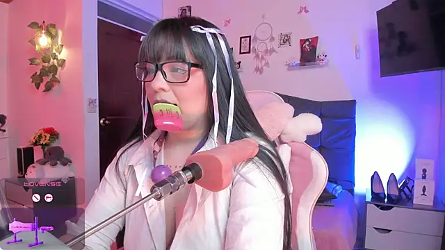 Fia   online show from 10-30-25, 03:19