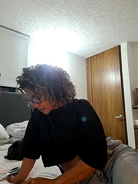 BiiancaEstradaa online show from 02-12-26, 02:28