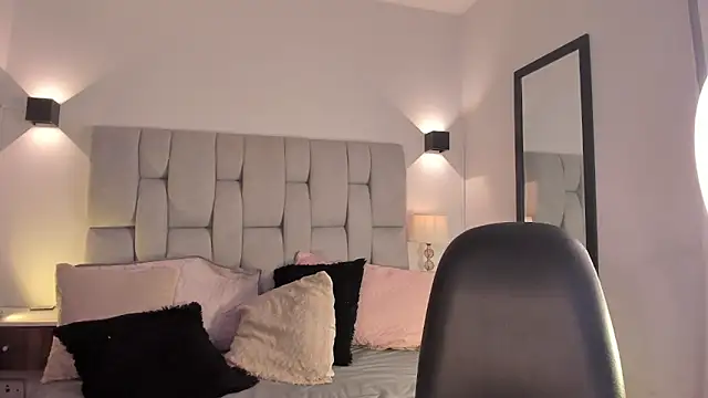 Seraphyne666 online show from 03-12-26, 04:57