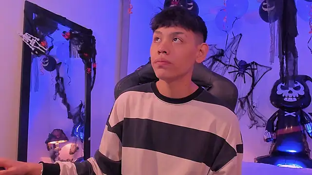 zeus blaze online show from 10-14-25, 04:13