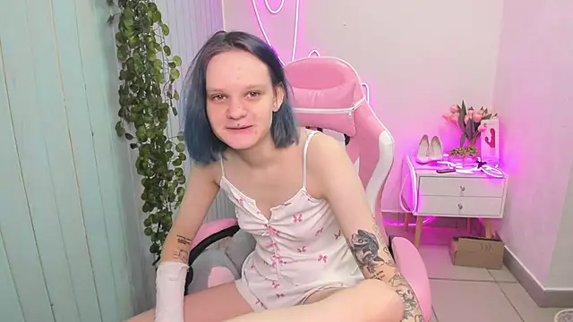 Snapshot of Elieiza_xo chatting on 11-09-25, 09:07 Elieiza xo online show from 11-09-25, 09:07