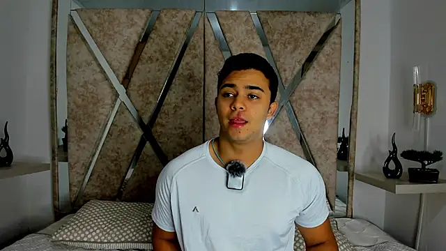 jayd muscle online show from 10-23-25, 04:23