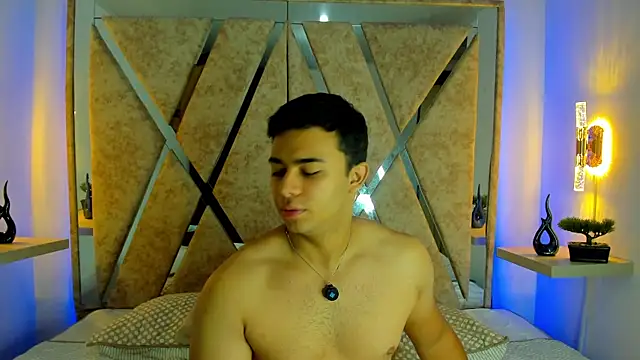 jayd muscle online show from 10-31-25, 04:57