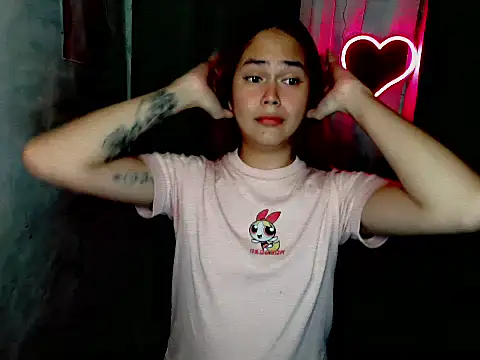 Snapshot of sweetsassyxx chatting on 10-11-25, 06:23 sweetsassyxx online show from 10-11-25, 06:23