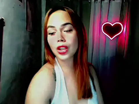 Snapshot of sweetsassyxx chatting on 11-12-25, 08:19 sweetsassyxx online show from 11-12-25, 08:19