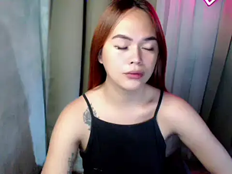 Snapshot of sweetsassyxx chatting on 11-26-25, 02:12 sweetsassyxx online show from 11-26-25, 02:12