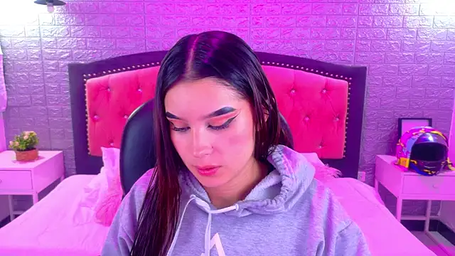 Natalie loffreda online show from 01-08-26, 03:31