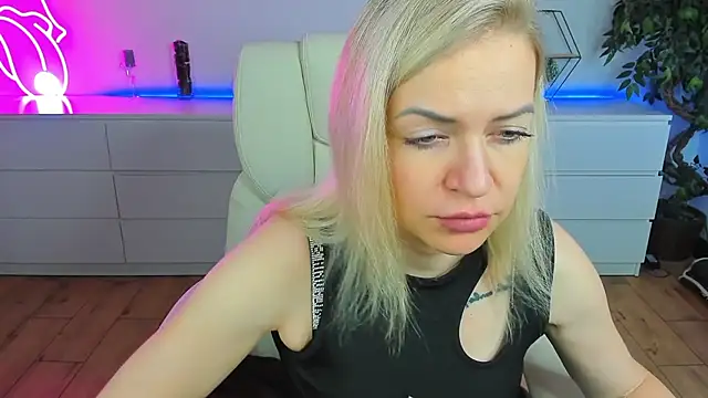 Anna Snows online show from 09-14-25, 12:04