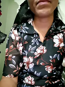 Snapshot of Telugu___Sexygirl___Naidu chatting on 10-25-25, 05:37 Telugu Sexygirl Naidu online show from 10-25-25, 05:37