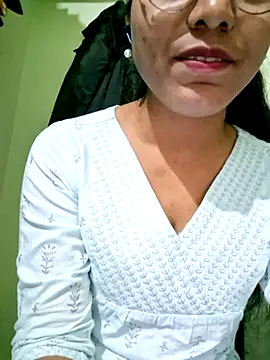 Snapshot of Telugu___Sexygirl___Naidu chatting on 12-19-25, 03:46 Telugu Sexygirl Naidu online show from 12-19-25, 03:46