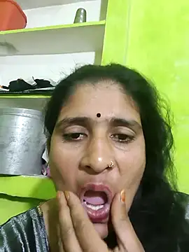 Hot-piuy online show from 10-30-25, 05:31