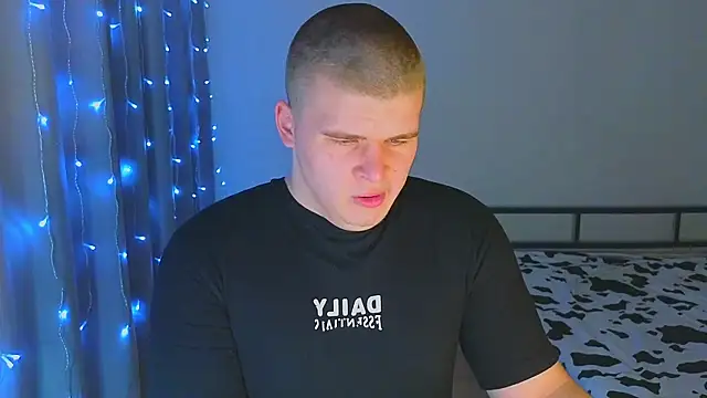 kittenmurr online show from 12-05-25, 08:38