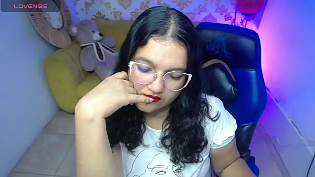 Lily rousee m online show from 09-25-25, 02:15