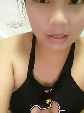 Snapshot of UUa333 chatting on 10-20-25, 12:05 UUa333 online show from 10-20-25, 12:05